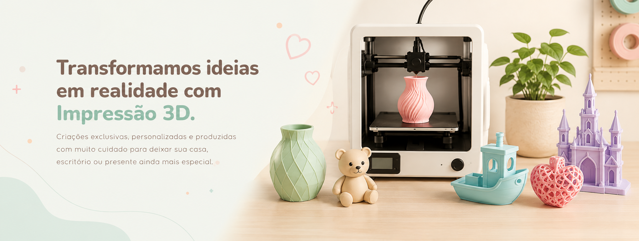 Impressora 3D imprimindo um vaso decorativo