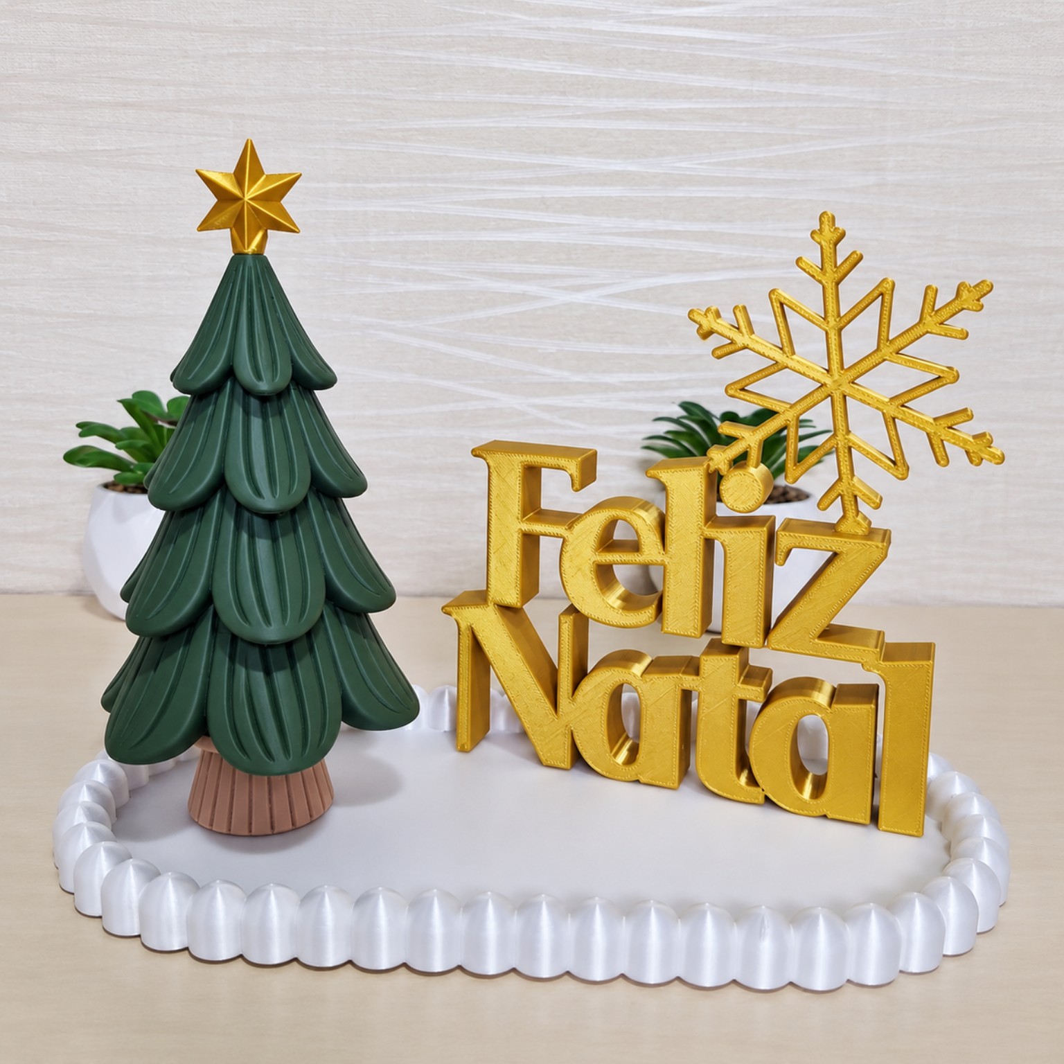 Kit Decoração Natalina com Árvore de Natal, Letreiro Feliz Natal e Bandeja